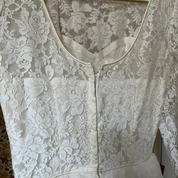 Vintage 1950's Short White/Ivory Wedding Dress Size 4 - Picture 3 of 4